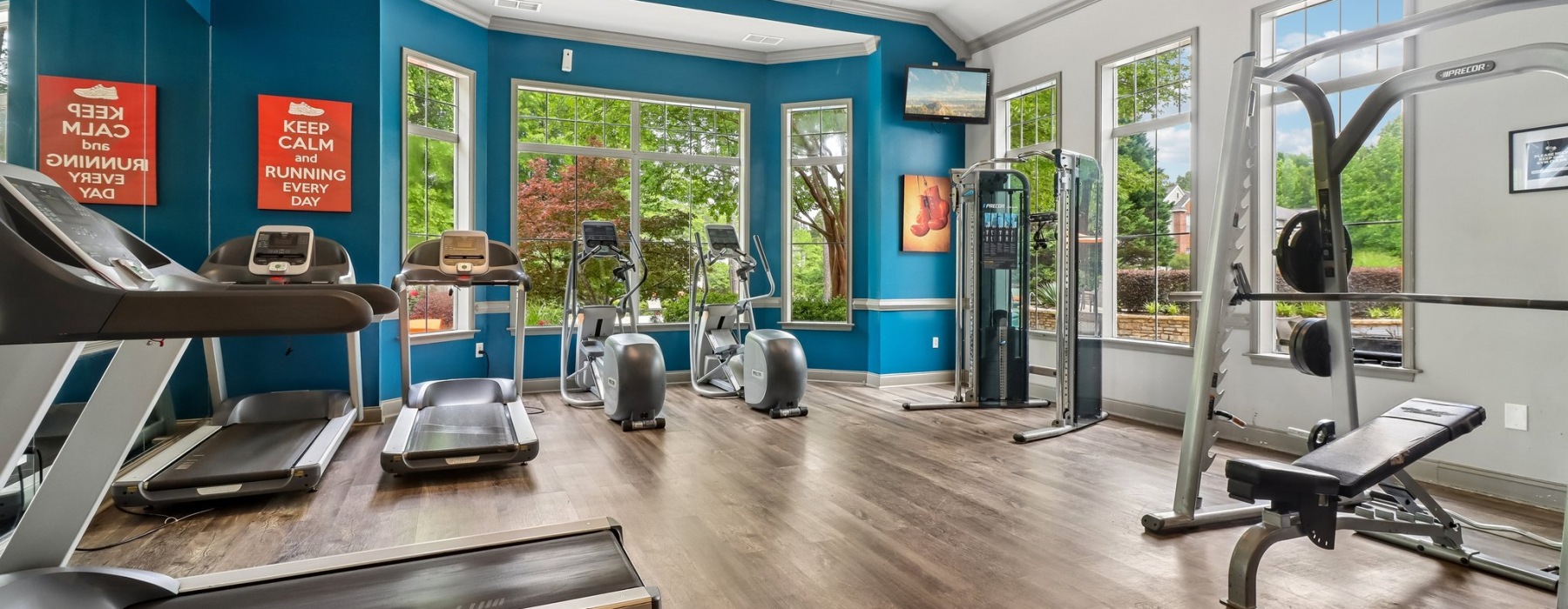 fitness center with finess equiptment